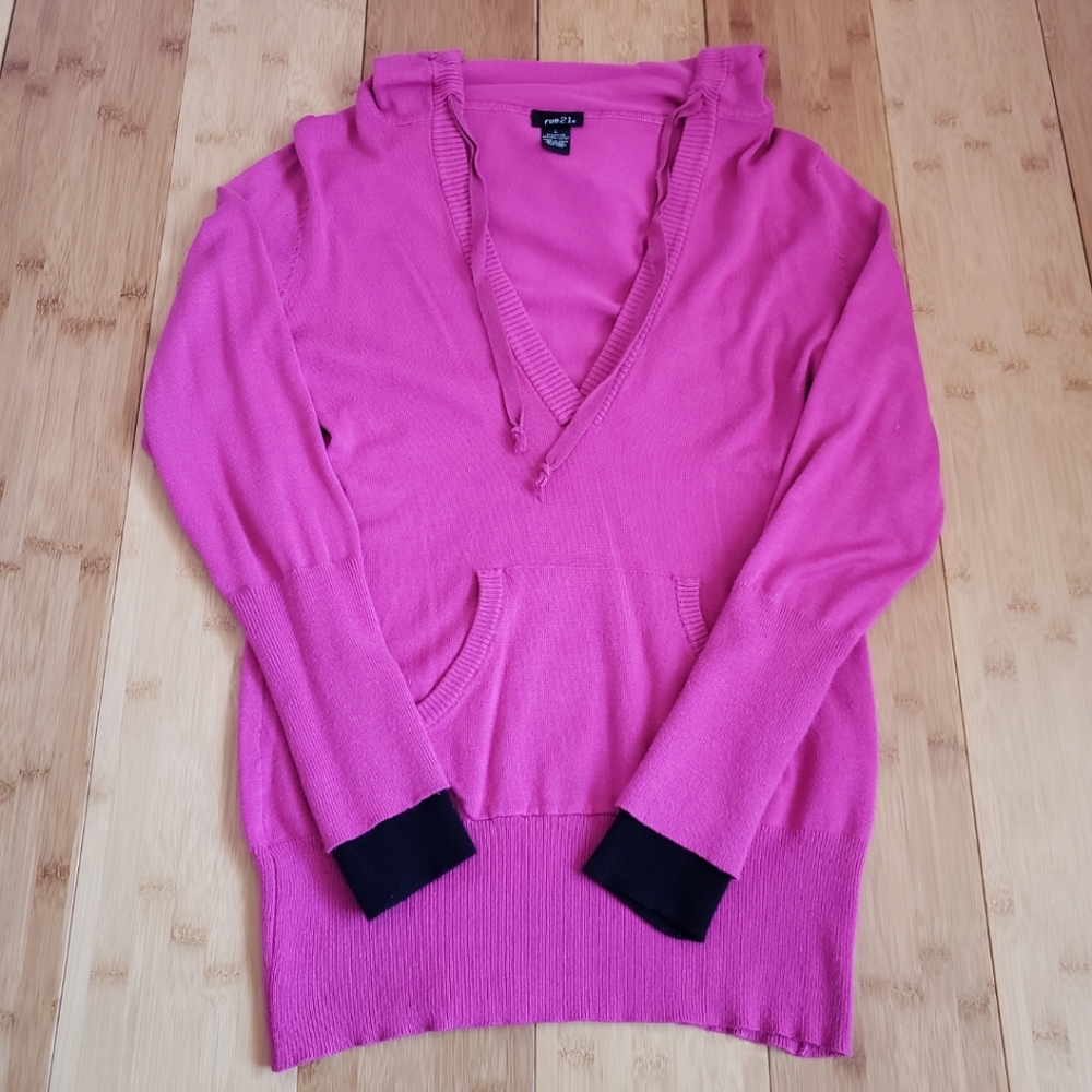RUE 21 SWEATER